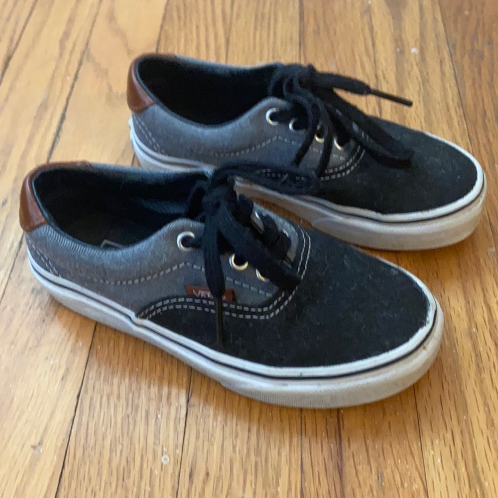 Vans shoes boys size 13